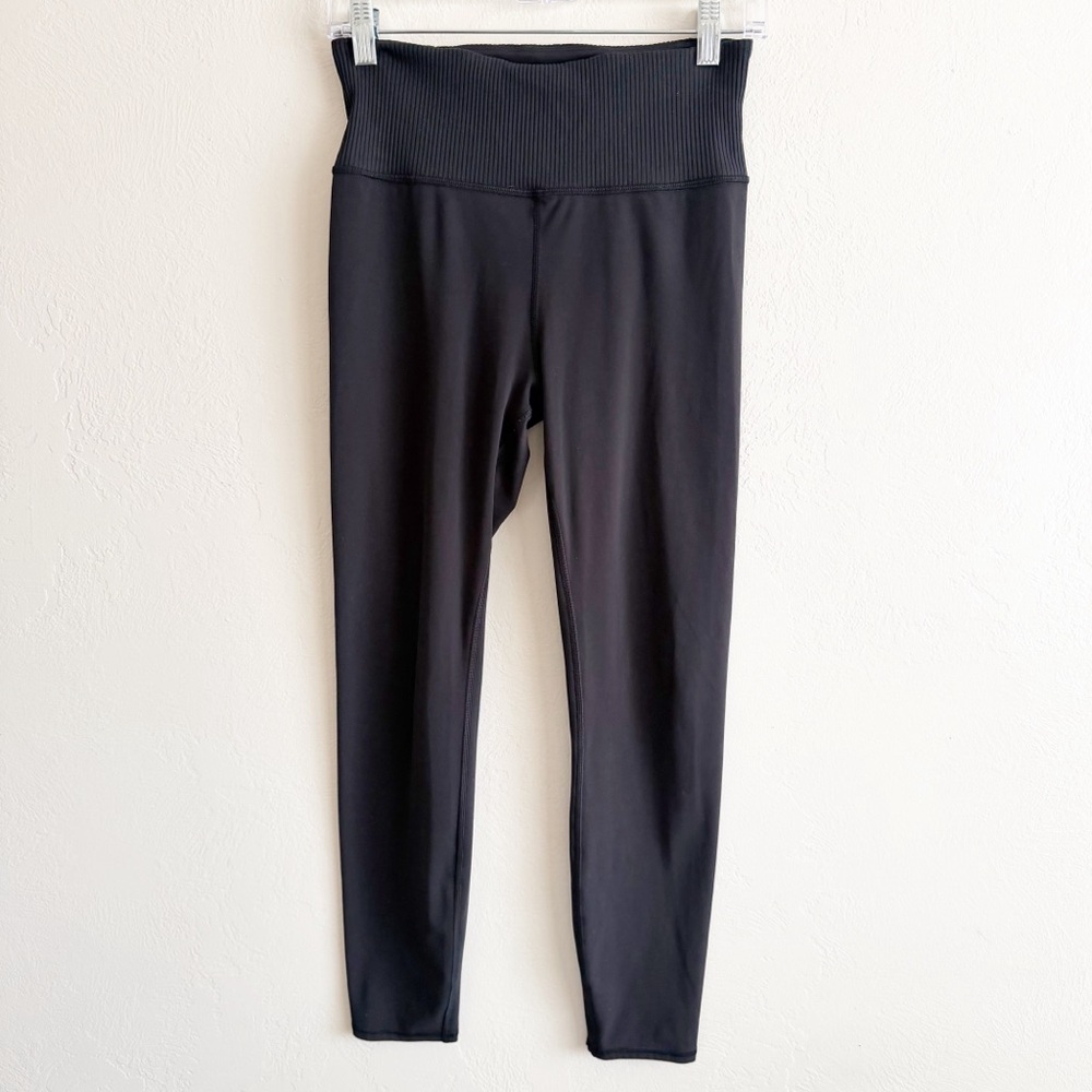 Vuori Rib Studio Legging in black size Medium